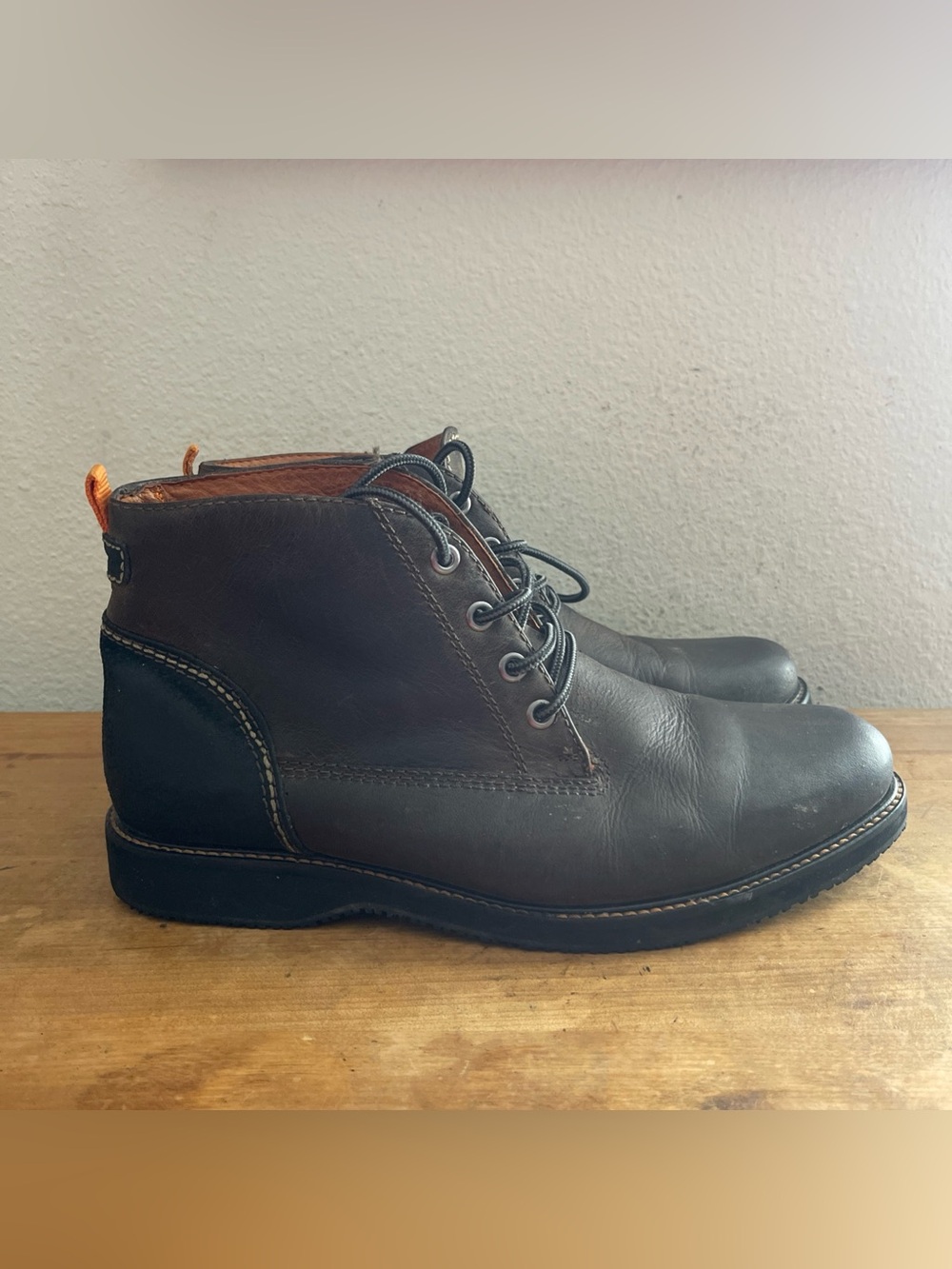 Tommy Bahama Edisto Brown Leather Chukka City Preppy Boots Mens Size 8 M